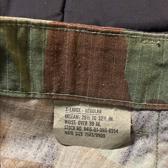 Men's Camouflage Cargo Pants - Picture 6 of 6